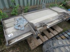 DEL UNDERSLUNG TAIL LIFT ASSEMBLY, RECENTLY REMOVED FROM 7.5TONNE LORRY.