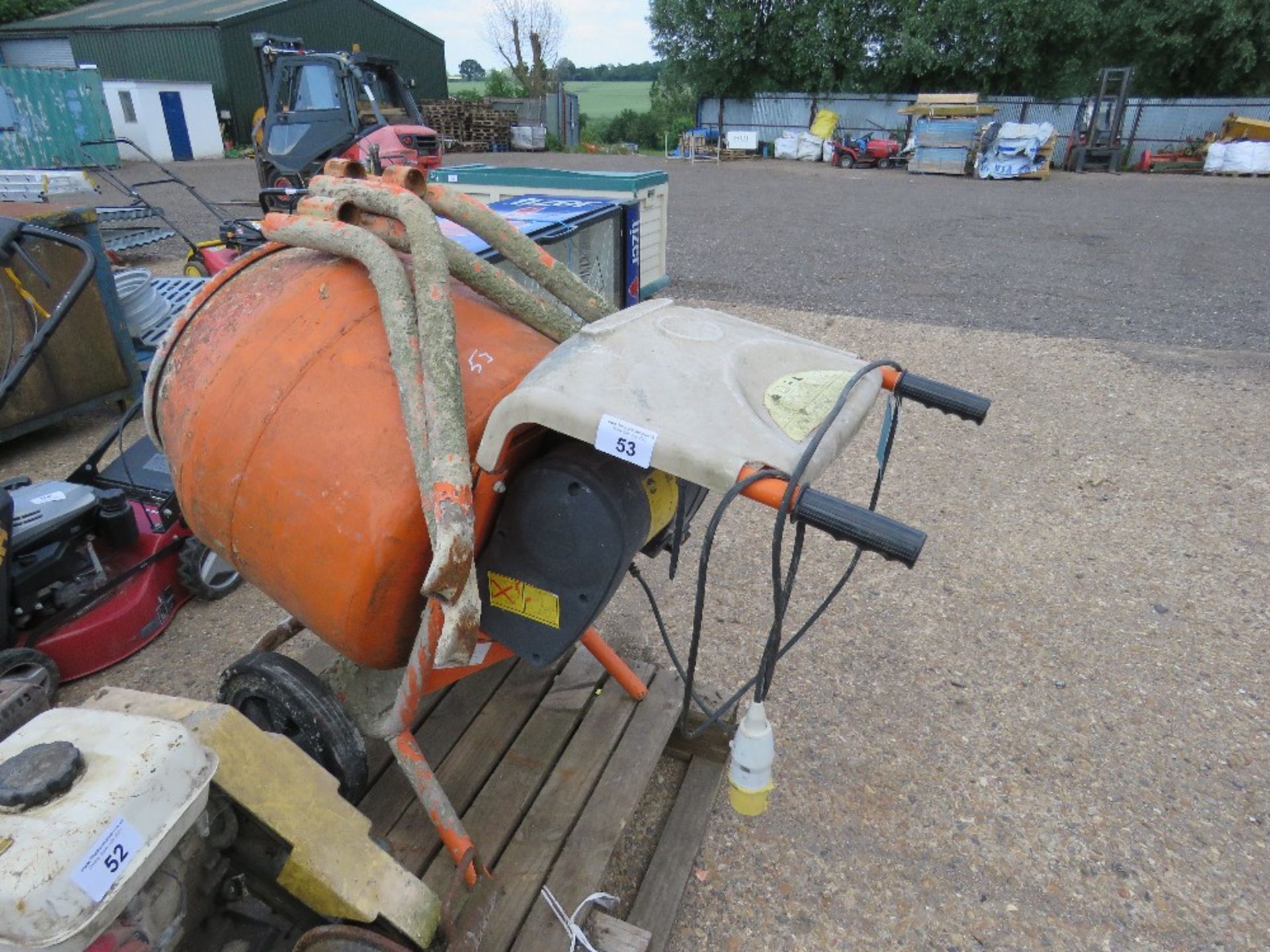 BELLE 110VOLT MIXER WITH A STAND.