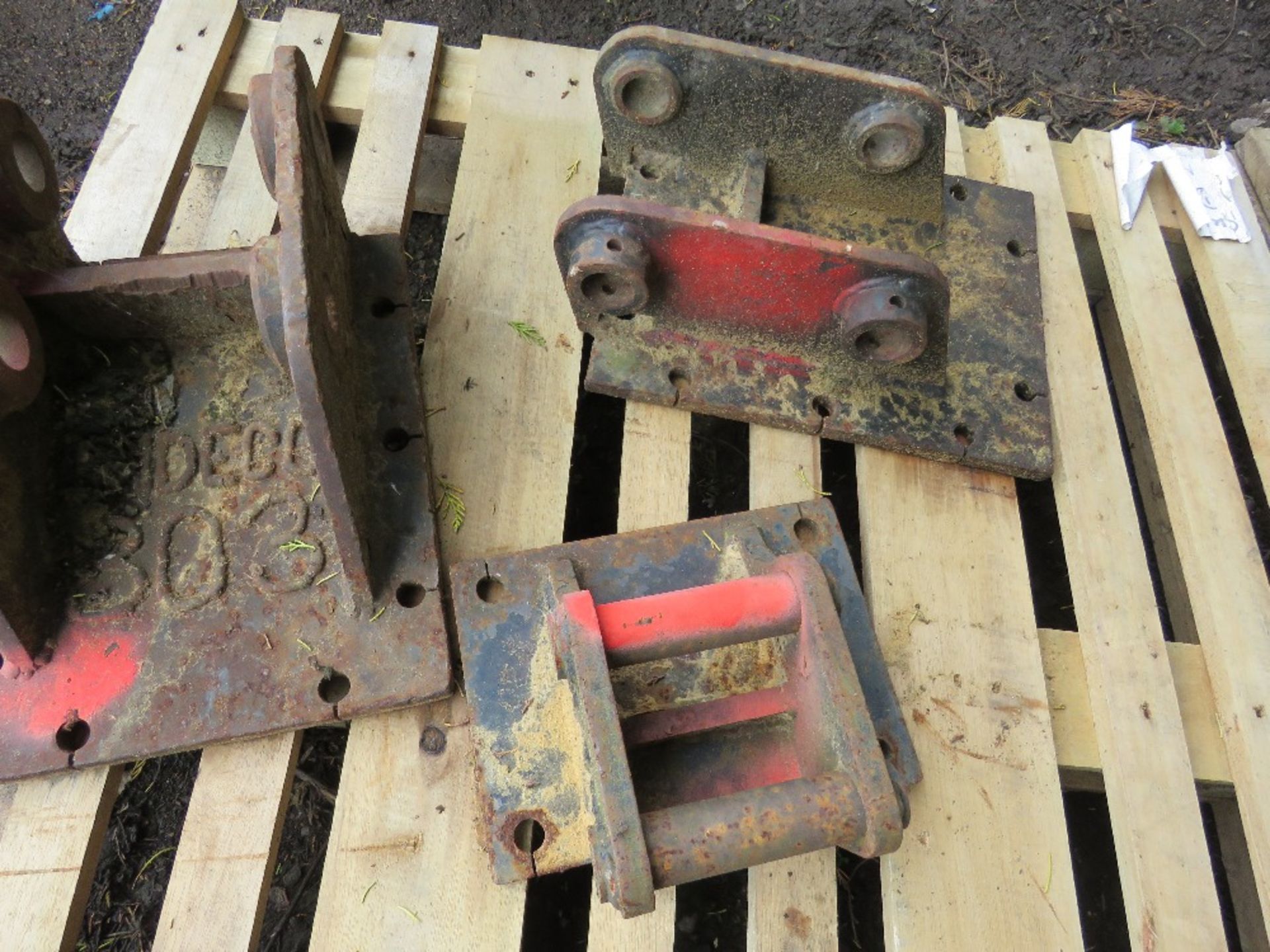 5 X EXCAVATOR BREAKER MOUNTING PLATES / HEADSTOCKS. SOURCED FROM MAJOR UK ROADS CONTRACTOR. - Image 3 of 3