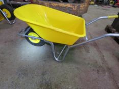 HEAVY DUTY BUILDER'S WHEELBARROW, LIGHTWEIGHT, UNUSED.