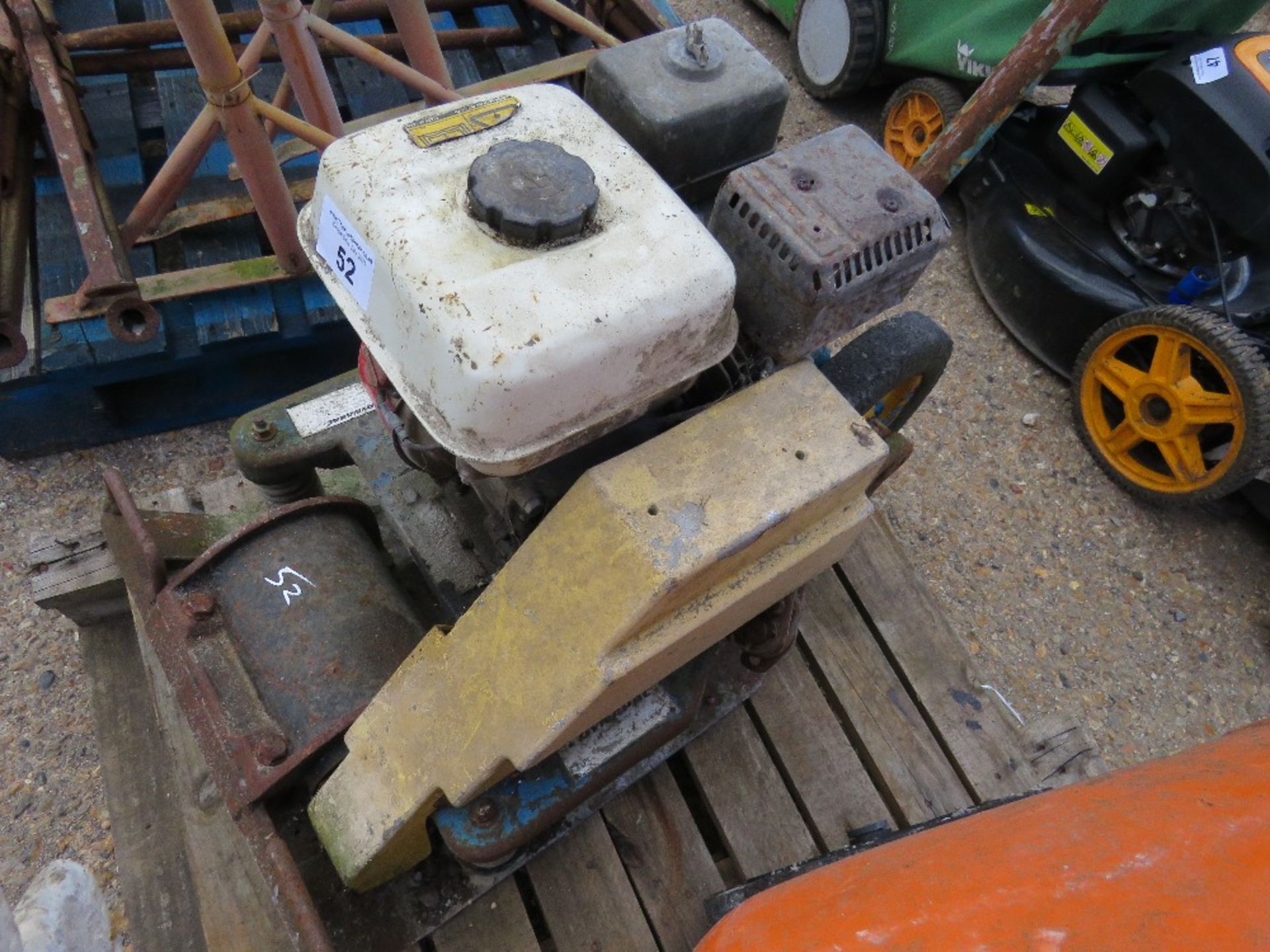 FAIRPORT HEAVY DUTY COMPACTION PLATE. - Image 2 of 3