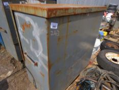 LARGE WHEELED TOOL SAFE, NO KEYS.