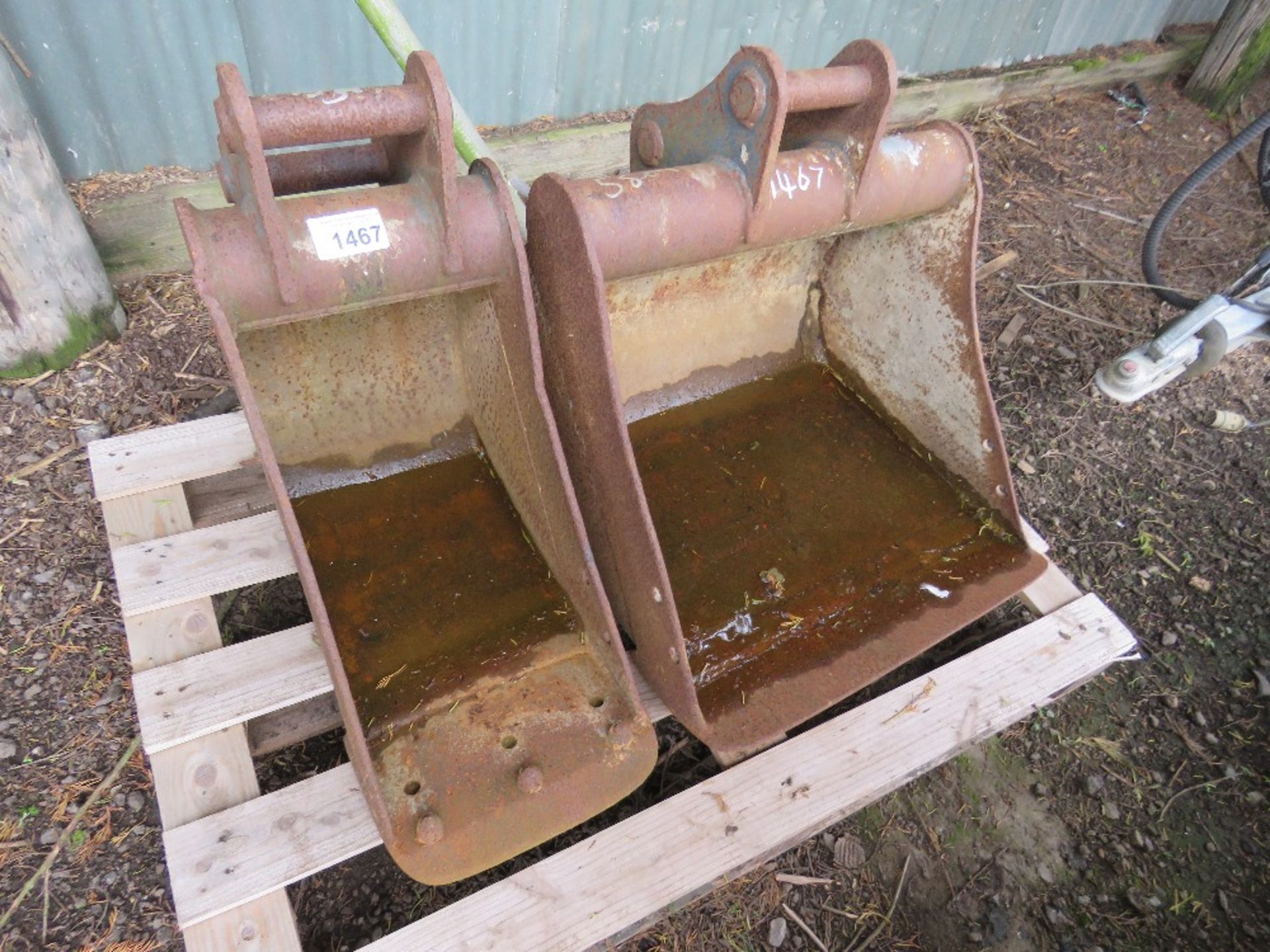 2 X EXCAVATOR BUCKETS ON 35MM PINS. 12" AND 2FT WIDTH.