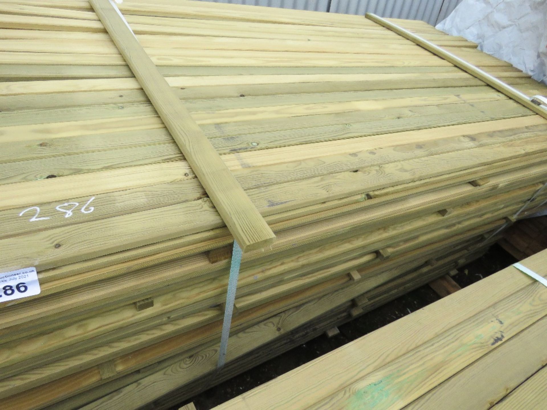LARGE PACK OF MACHINED TIMBER VENETIAN SLATS/BARS, TREATED, 45MM X 17MM APPROX @ 1.83M LENGTH APPRO - Image 4 of 4