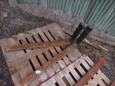 PAIR OF FORKLIFT TINES TO FIT A 16" CARRIAGE, PRE USED, UNTESTED.