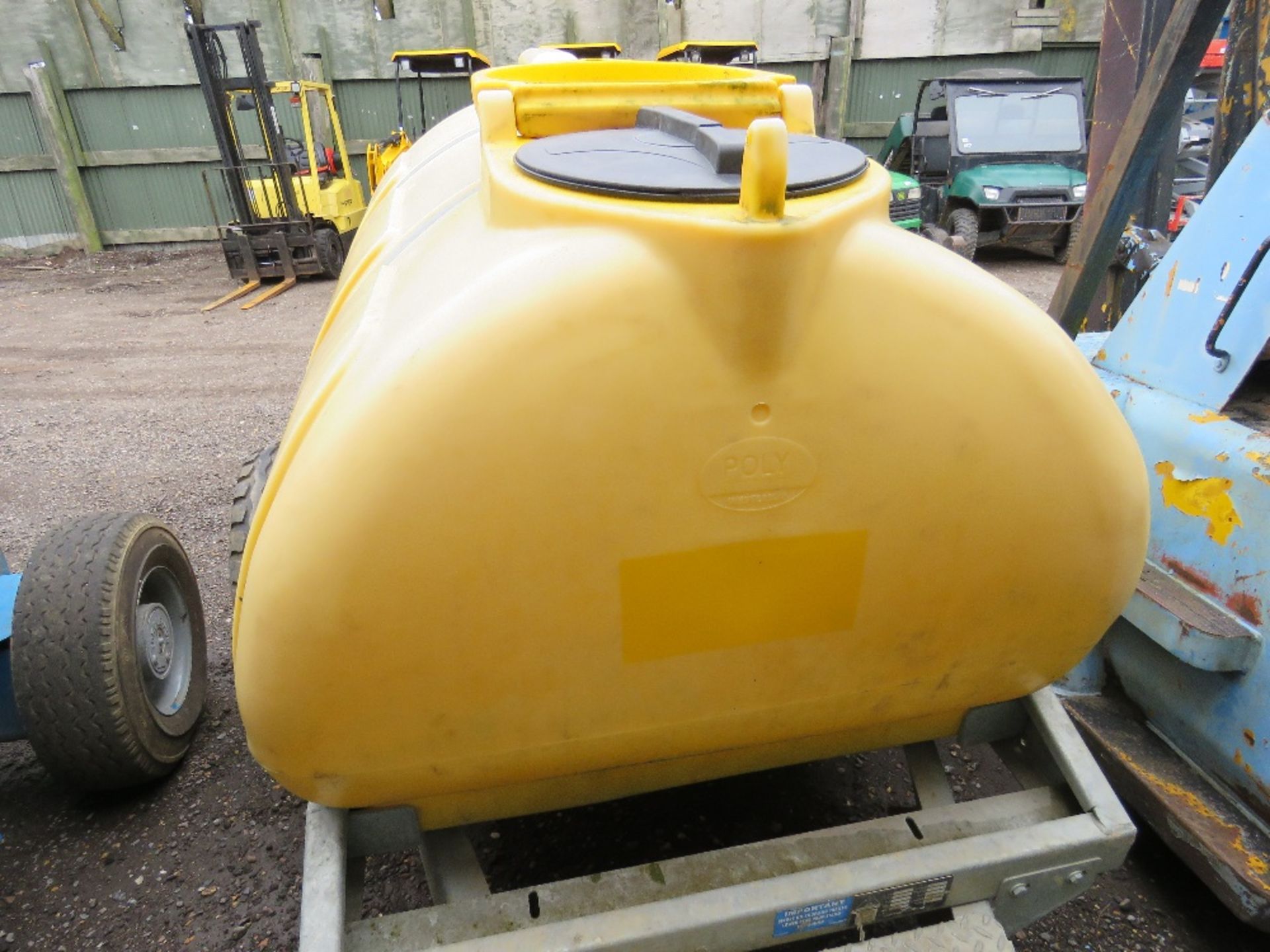 TRAILER ENGINEERING 2000 LITRE SITE TOWED WATER BOWSER. DIRECT FROM LOCAL COMPANY BEING SURPLUS TO R - Image 4 of 7