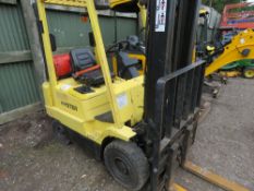 HYSTER H2.00XMS GAS POWERED FORKLIFT TRUCK, YEAR 1996. 12,757 REC HOURS. SIDE SHIFT FITTED. WHEN TES