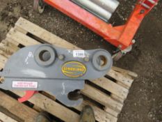 HYDRAULIC EXCAVATOR QUICK HITCH, LITTLE/UNUSED. ADAPTER HITCH SUITABLE FOR 60MM MACHINE PINS, 50MM B