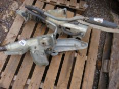 2 X HEAVY DUTY TRAILER HITCH ASSEMBLIES.