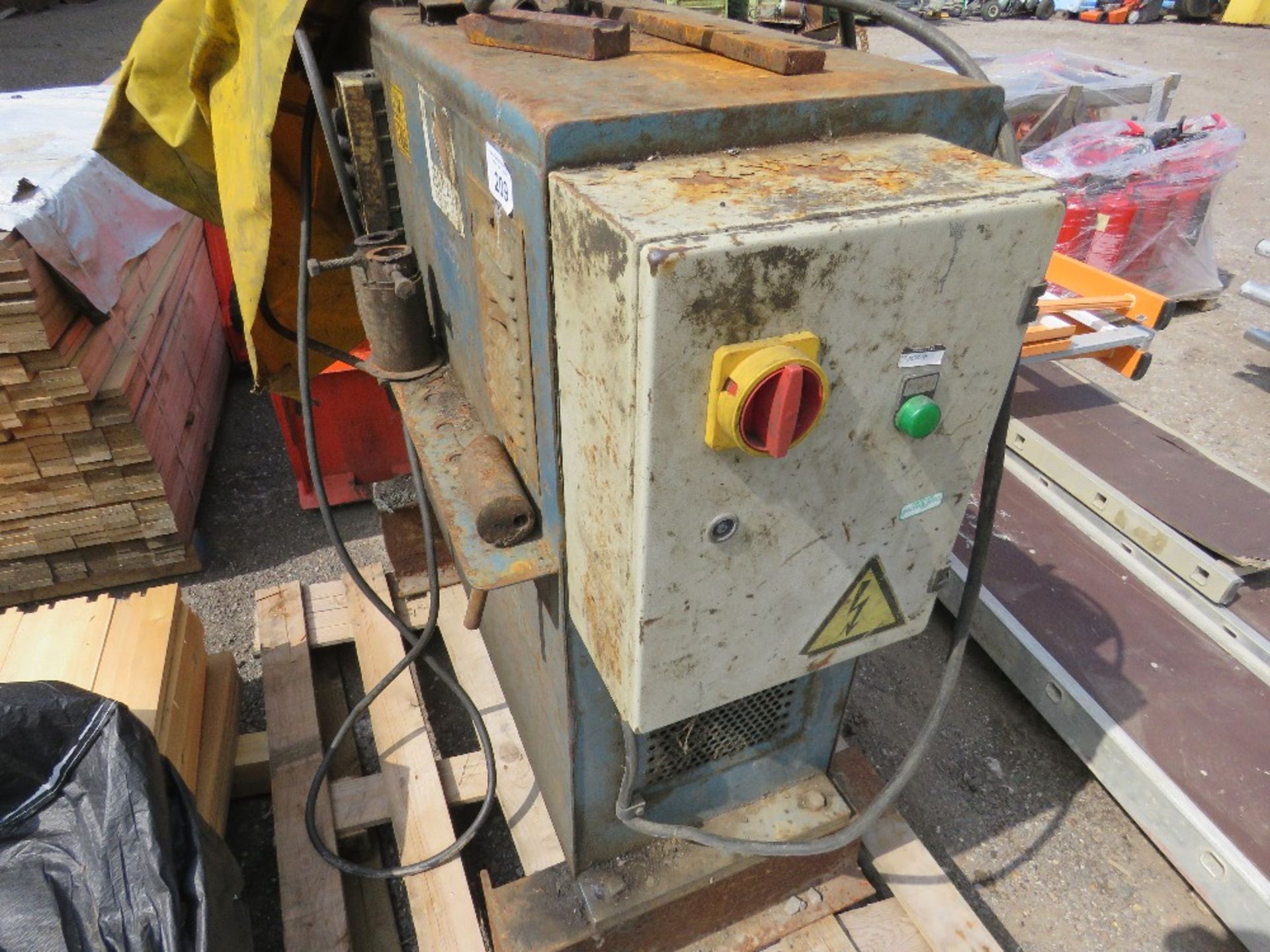 ELDAN M3 CABLE STRIPPER UNIT, 3 PHASE. WORKING WHEN REMOVED. NO VAT ON HAMMER PRICE. - Image 4 of 6
