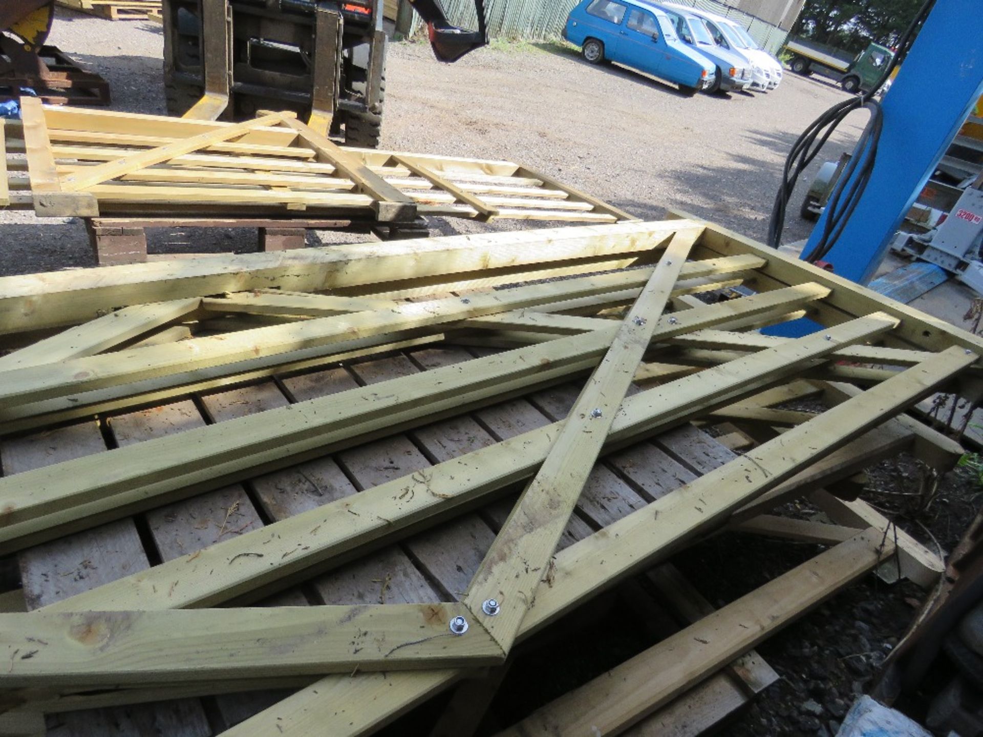 2 X WOODEN FIELD GATES @ 3.9M WIDTH (SOME DAMAGE). - Image 5 of 5