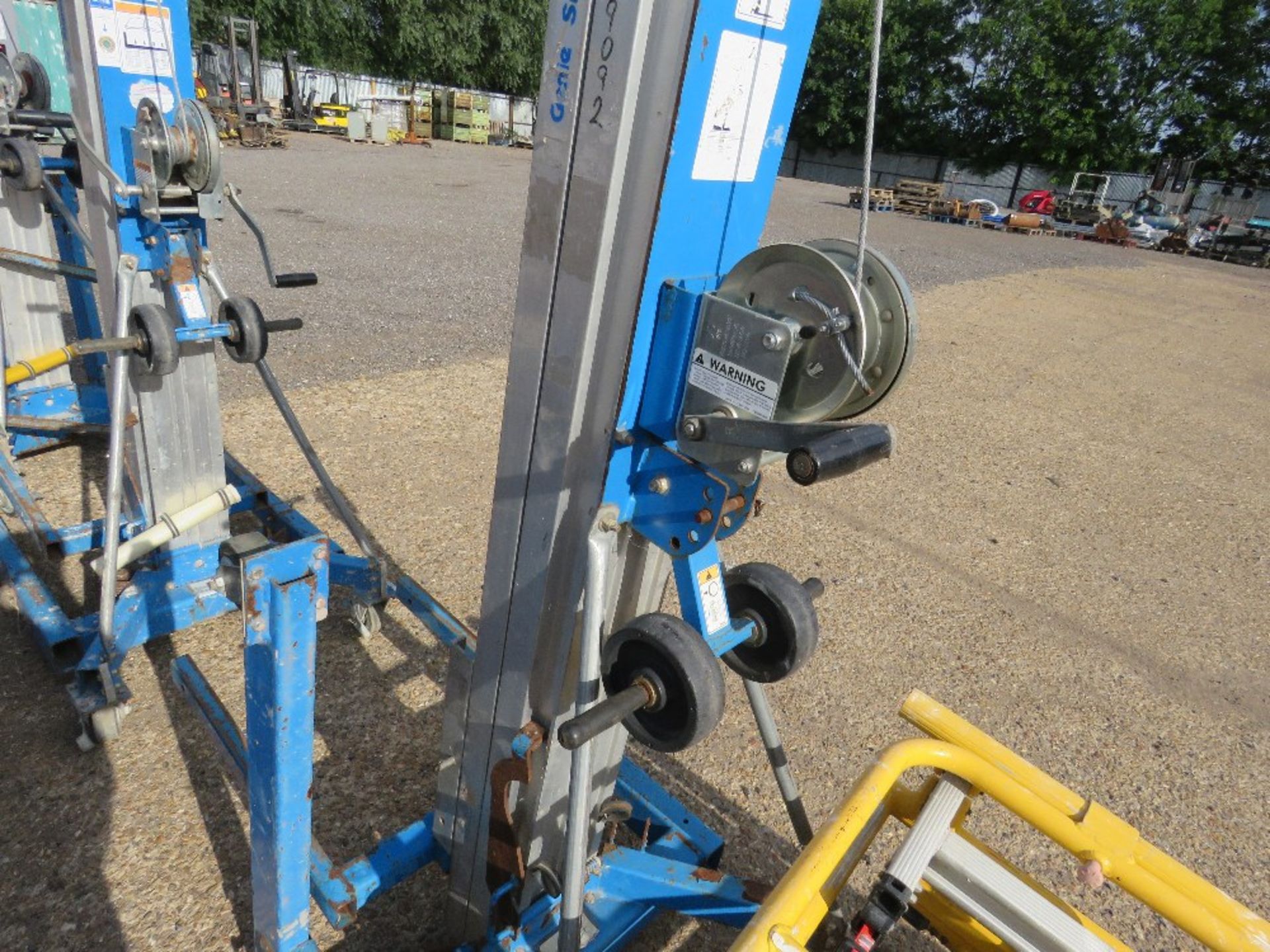 GENIE SLA10 MATERIAL HOIST UNIT WITH FORKS. YEAR 2012 BUILD. DIRECT FROM LOCAL COMPANY AS PART OF TH