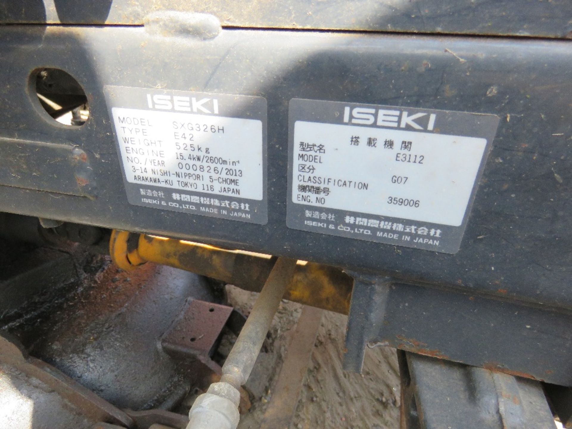 ISEKI DIESEL SXG PROFESSIONAL RIDE ON MOWER. BRIEFLY TESTED AND WAS SEEN TO RUN AND DRIVE BUT DECK N - Image 10 of 10