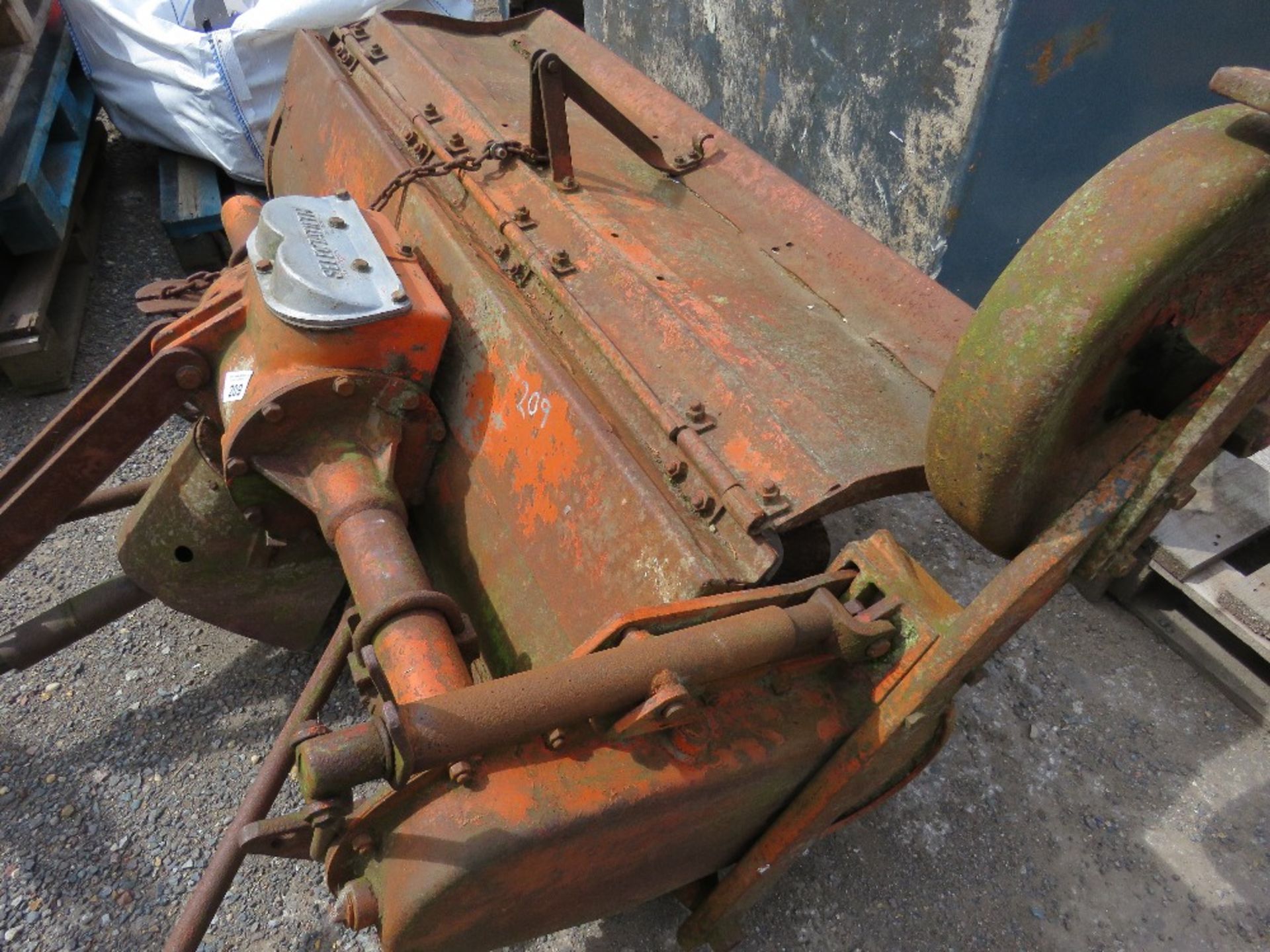 HOWARD SELECTATILTH ROTORVATOR, TRACTOR MOUNTED, 5FT WIDE APPROX. NO VAT ON HAMMER PRICE. - Image 2 of 3