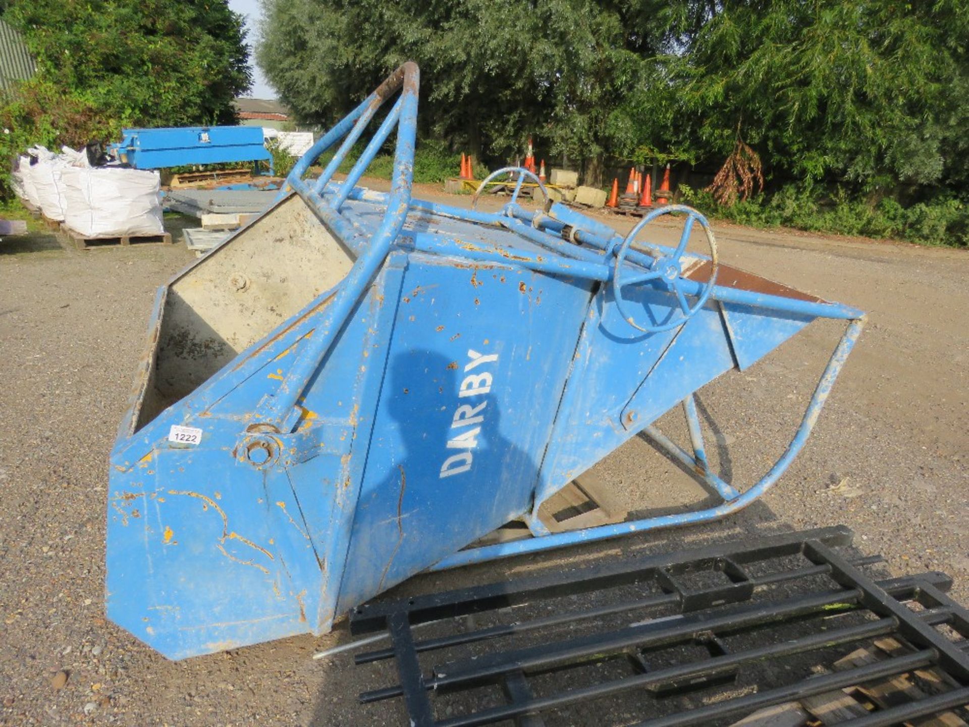 FUNNEL CONCRETE SKIP, 1M /3000KG RATED CAPACITY WITH CONTROLLED RELEASE.