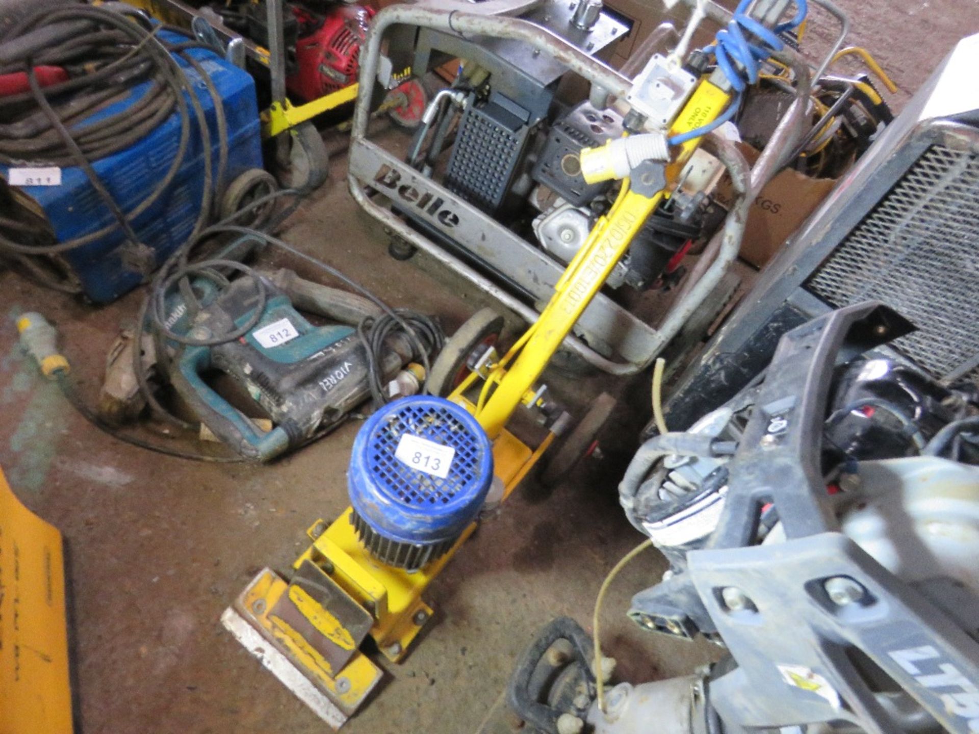 SPE TILE LIFTER UNIT, 110 VOLT. UNTESTED, CONDITION UNKNOWN. - Image 2 of 2