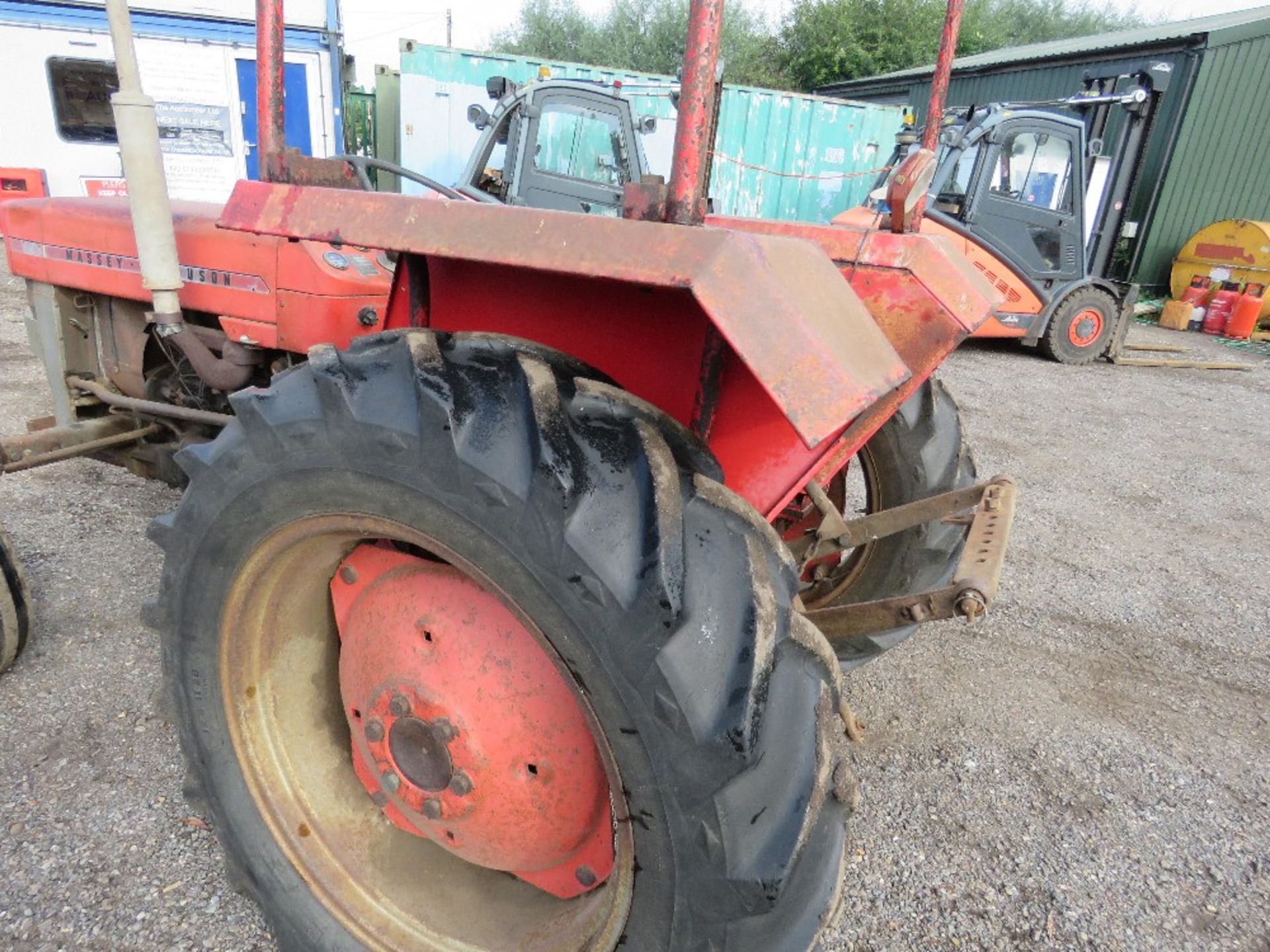 MASSEY FERGUSON 130 2WD TRACTOR . DIRECT FROM LOCAL HAY CONTRACTOR WHO IS RETIRING. - Image 7 of 13