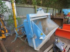 EICHINGER CRANE/EXCAVATOR MOUNTED CONCRETE SKIP WITH CONTROLLED FLOW. 3000KG RATED.