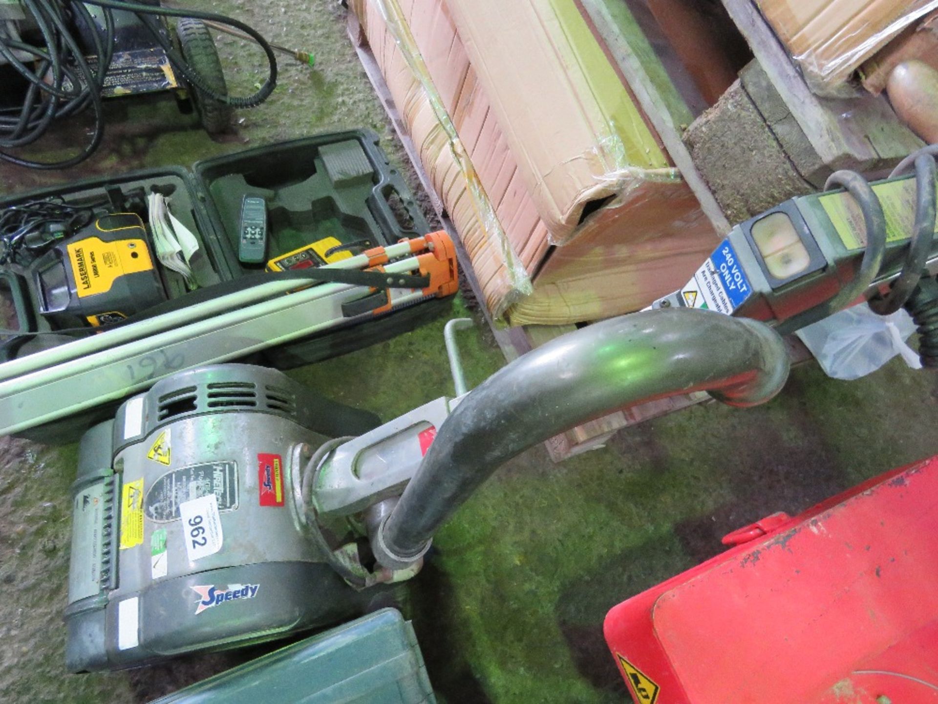 FLOOR BOARD SANDER, 240 VOLT. - Image 3 of 4