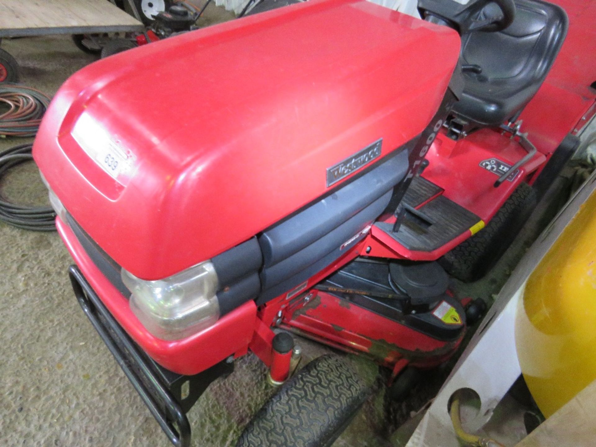WESTWOOD T1600 HYDRO RIDE ON MOWER WITH COLLECTOR. WHEN TESTED WAS SEEN TO RUN, DRIVE, AND BLADES TU - Image 5 of 5