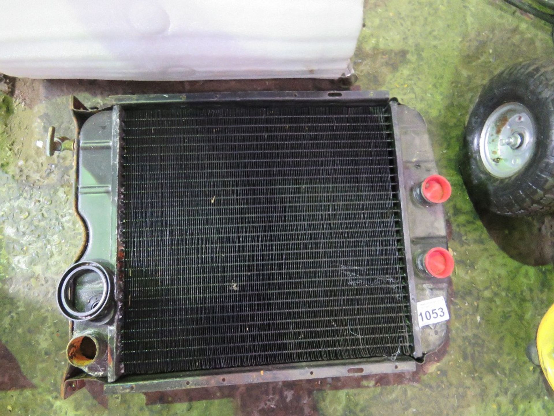RADIATOR SET BELIEVED TO BE FOR FORDSON MAJOR TRACTOR. - Image 2 of 2