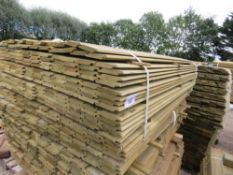 LARGE PACK OF PRESSURE TREATED SHIPLAP FENCING TIMBER. 1.54M LENGTH X 9.5CM WIDTH APPROX.