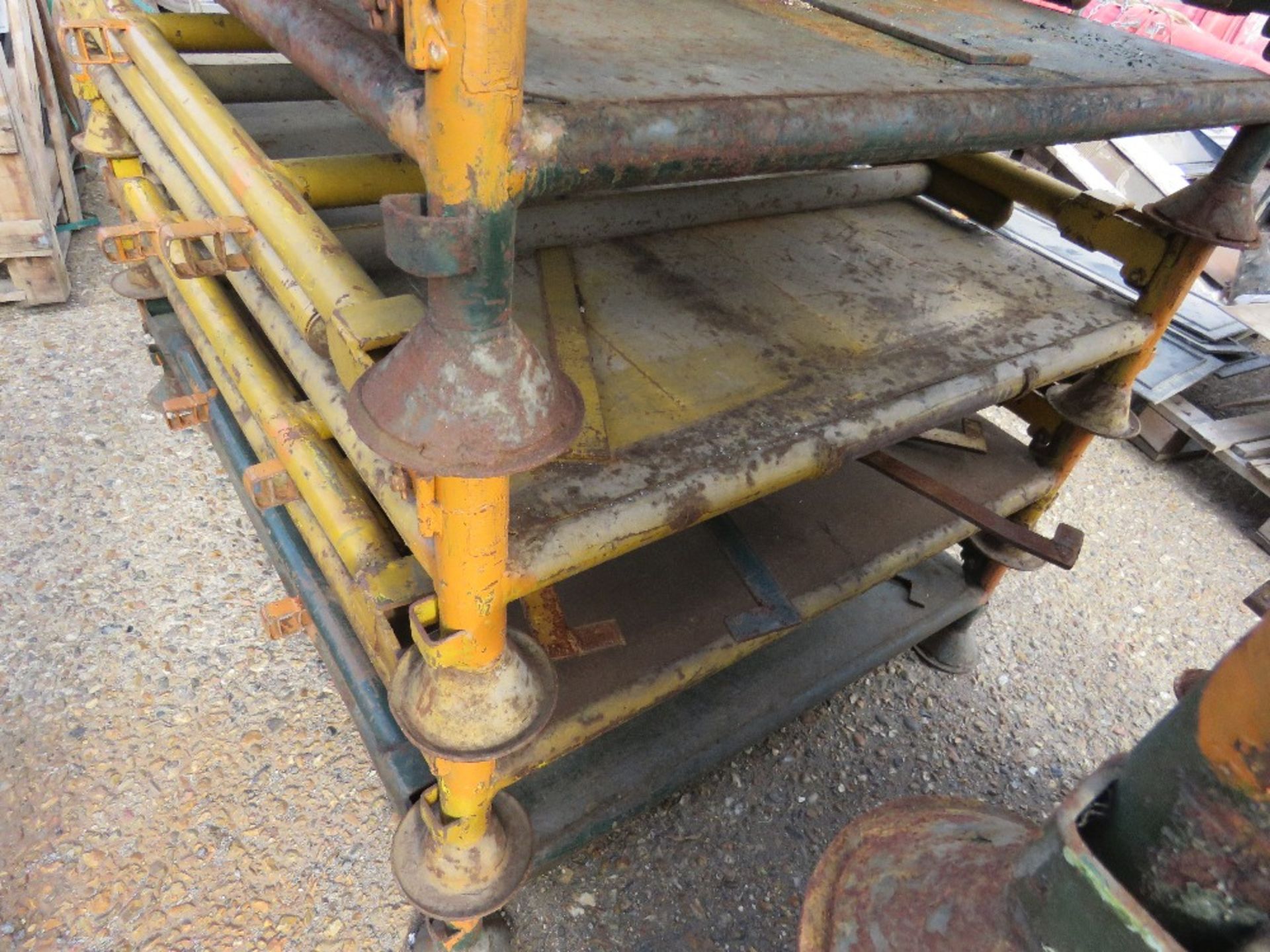 5 X FOLDING METAL STILLAGES, 3FT X 4FT APPROX. NO VAT ON HAMMER PRICE. - Image 3 of 3