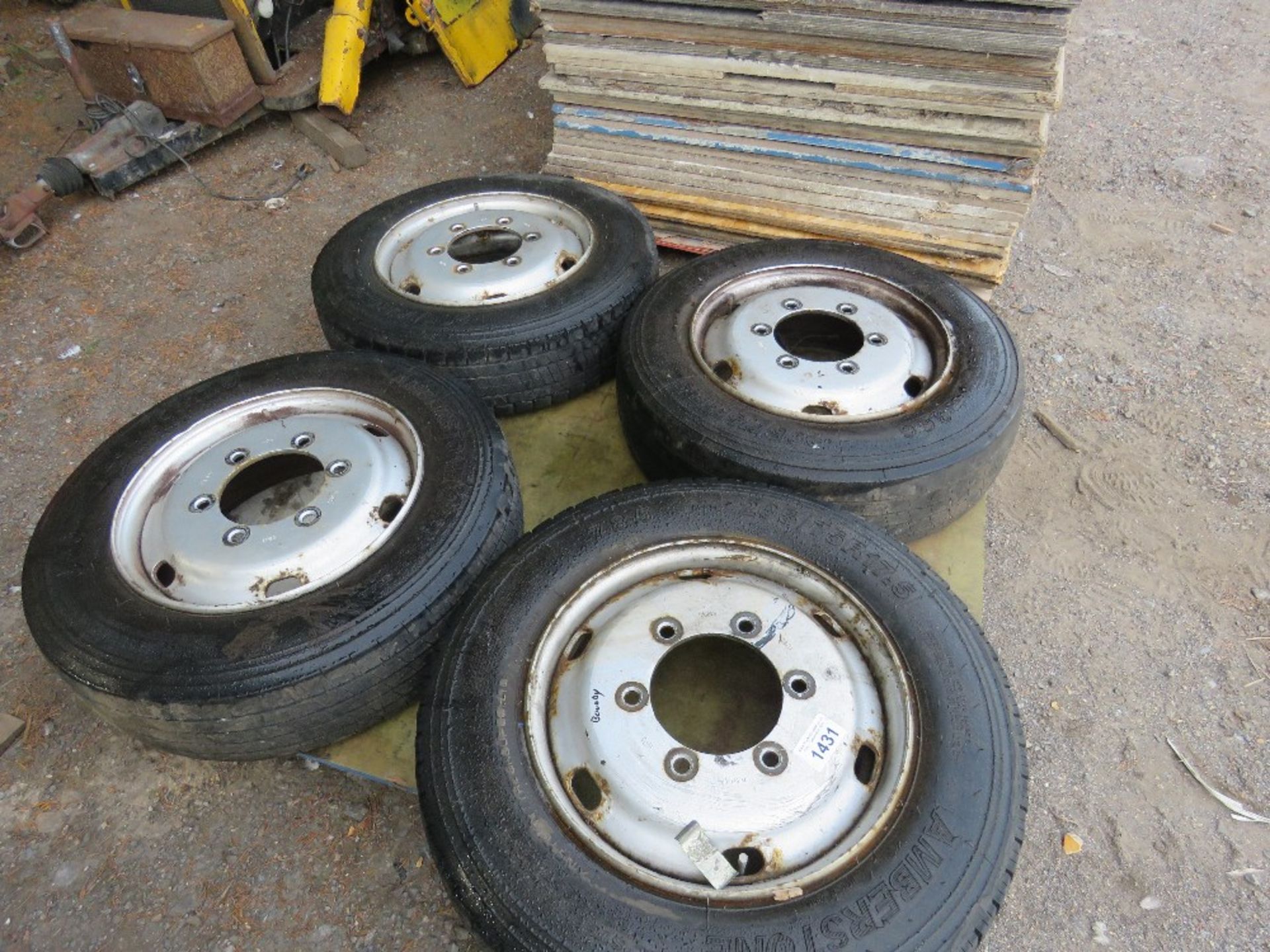 4 X 6 STUD WHEELS AND TYRES, 205/75R17.5 SIZE TYRES. NO VAT ON HAMMER PRICE. - Image 2 of 3