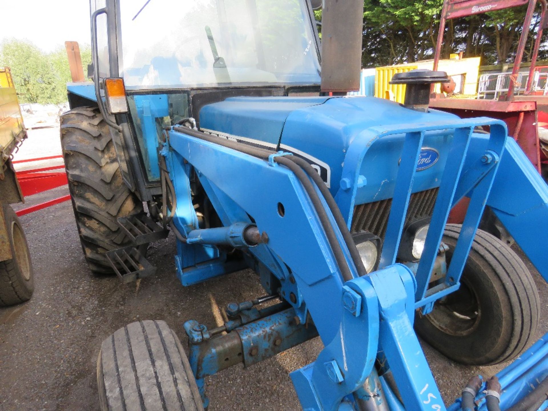 FORD 5030 2WD TRACTOR WITH FOREND LOADER. 3671 REC HOURS. REG:K189 JVW YEAR 1993 (LOG BOOK TO APPLY - Image 10 of 15