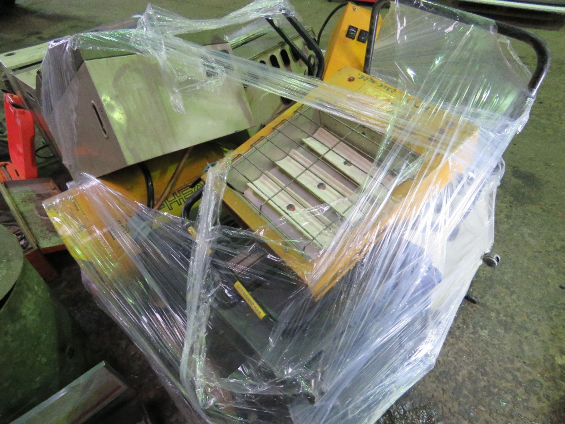 PALLET OF MIXED HEATERS. - Image 3 of 3