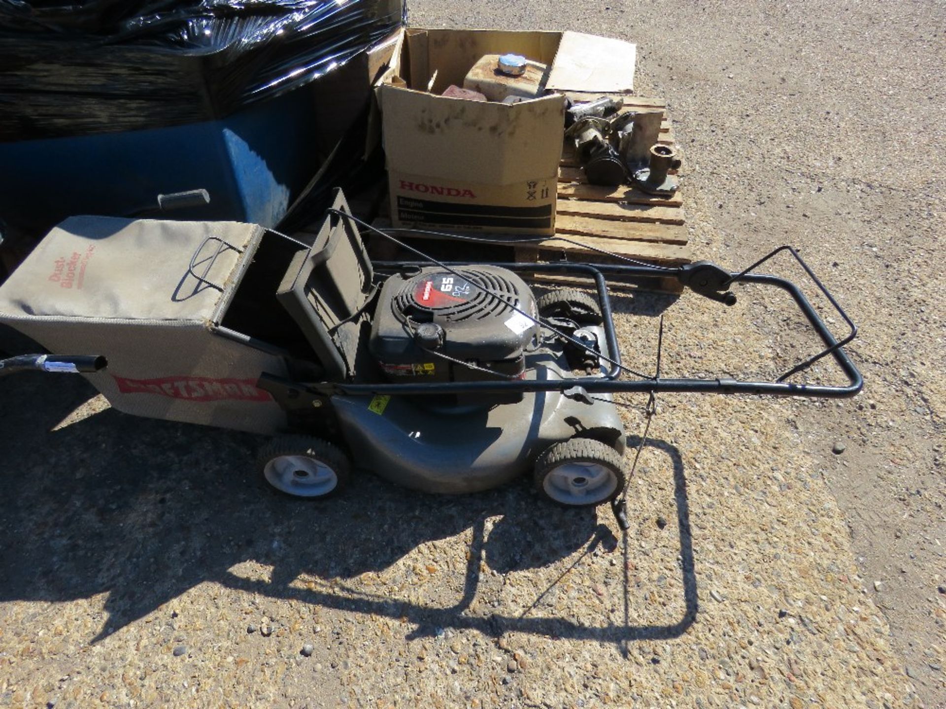 CRAFTSMAN PETROL LAWNMOWER. - Image 2 of 2