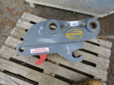 HYDRAULIC EXCAVATOR QUICK HITCH, LITTLE/UNUSED. ADAPTER HITCH SUITABLE FOR 60MM MACHINE PINS, 50MM B