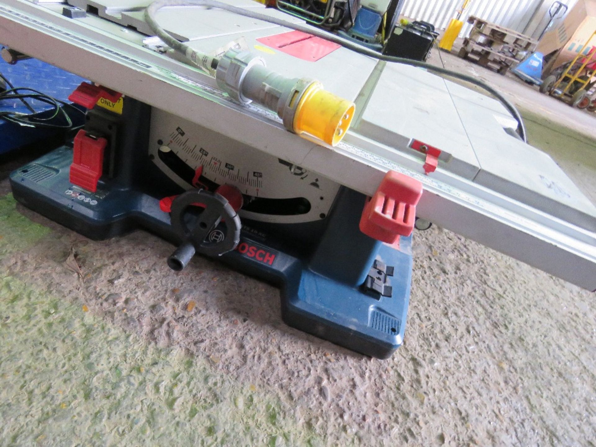 BOSCH TABLE SAW. - Image 3 of 4