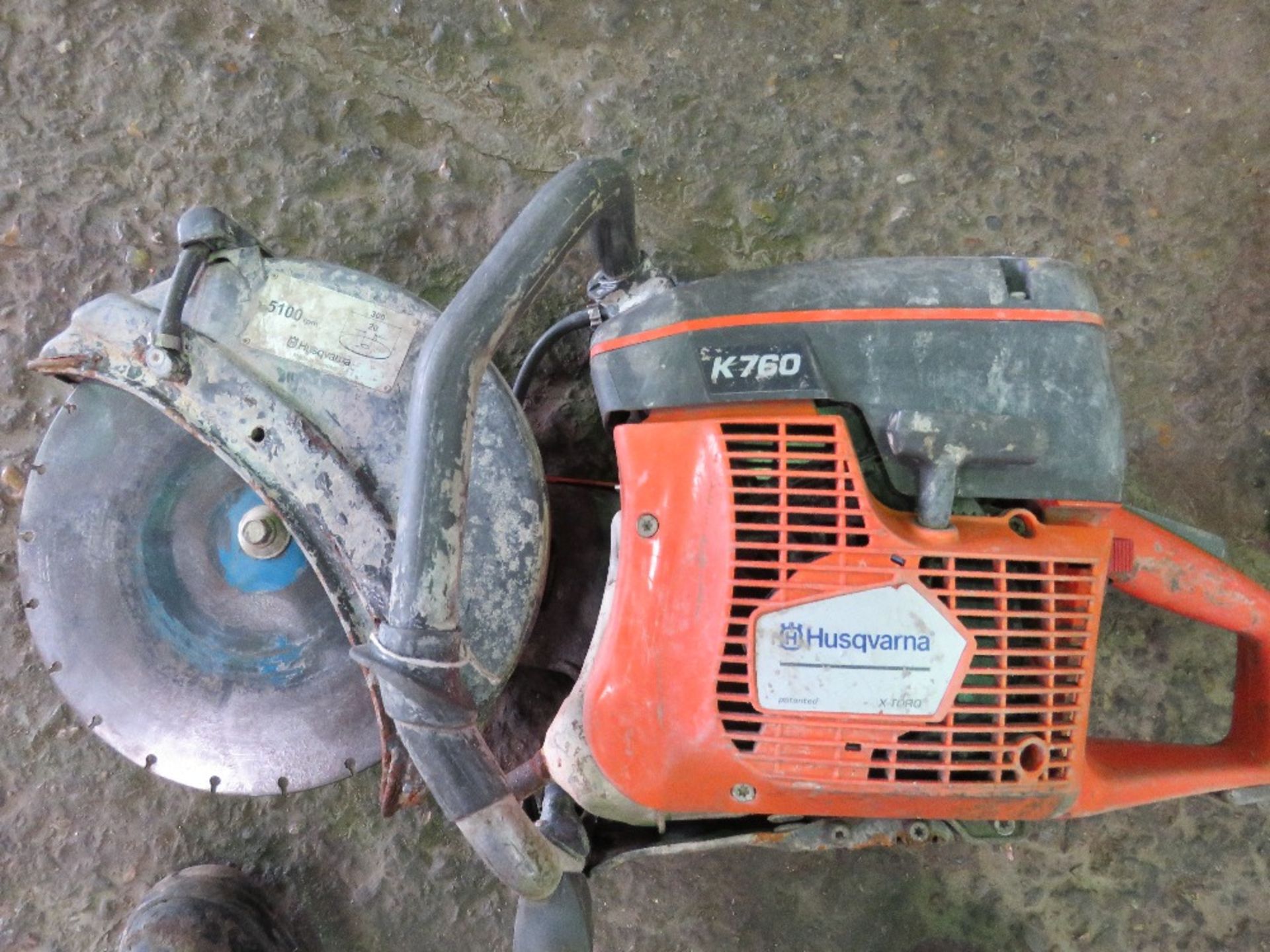 HUSQVARNA K760 PETROL CUT OFF SAW WITH BLADE. - Image 2 of 3