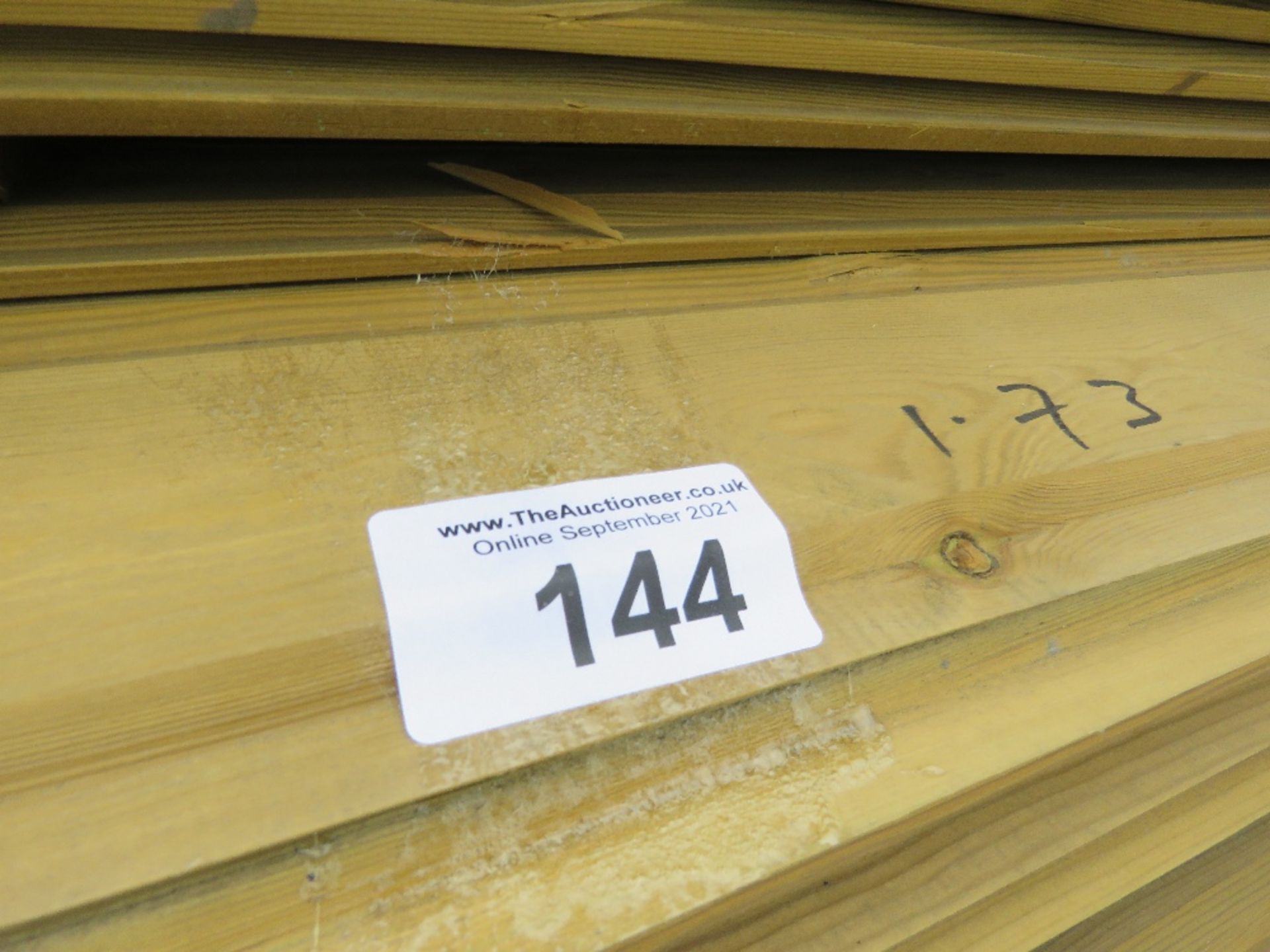 LARGE PACK OF PRESSURE TREATED SHIPLAP FENCING TIMBER. 1.73M LENGTH X 9.5CM WIDTH APPROX. - Image 4 of 4