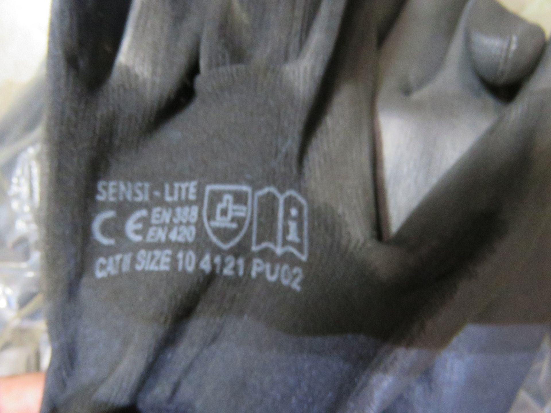 2 PACKS OF WORK GLOVES. - Image 2 of 2