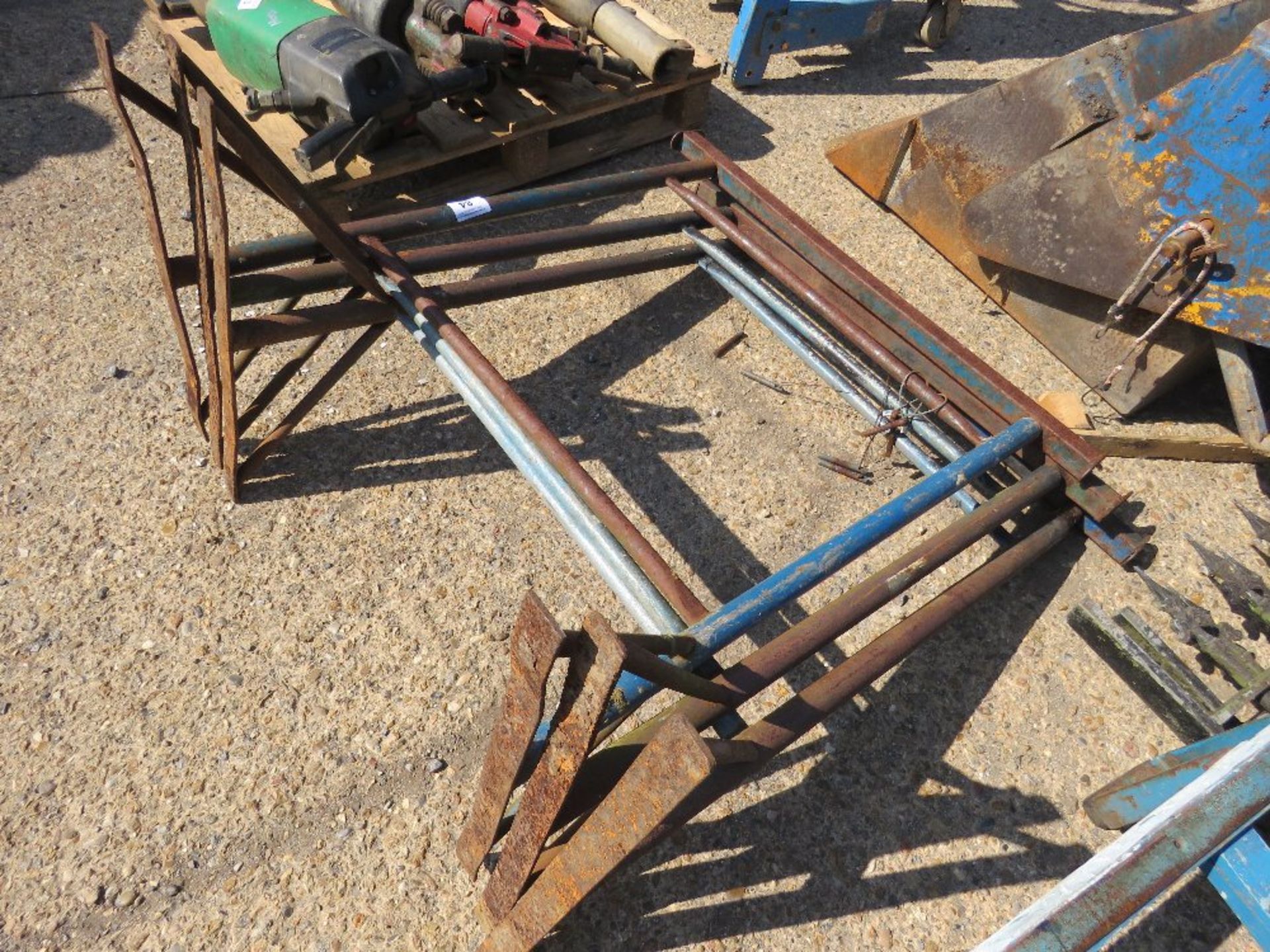 3 X BUILDER'S TRESTLES. NO VAT ON HAMMER PRICE. - Image 2 of 2