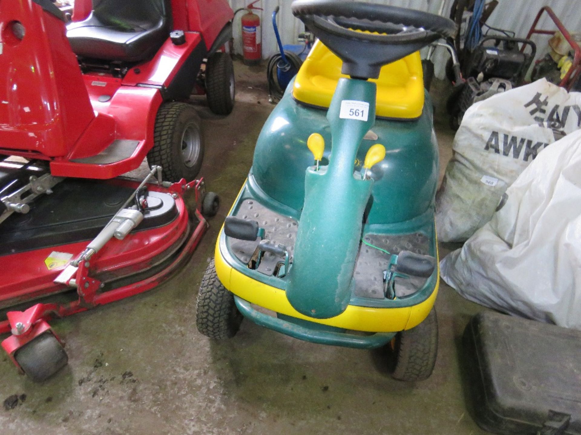 MTD YARDMAN DX70 BUG TYPE RIDE ON MOWER. WHEN TESTED WAS SEEN TO RUN, DRIVE AND MOWER TURNED. NO VAT - Image 2 of 3