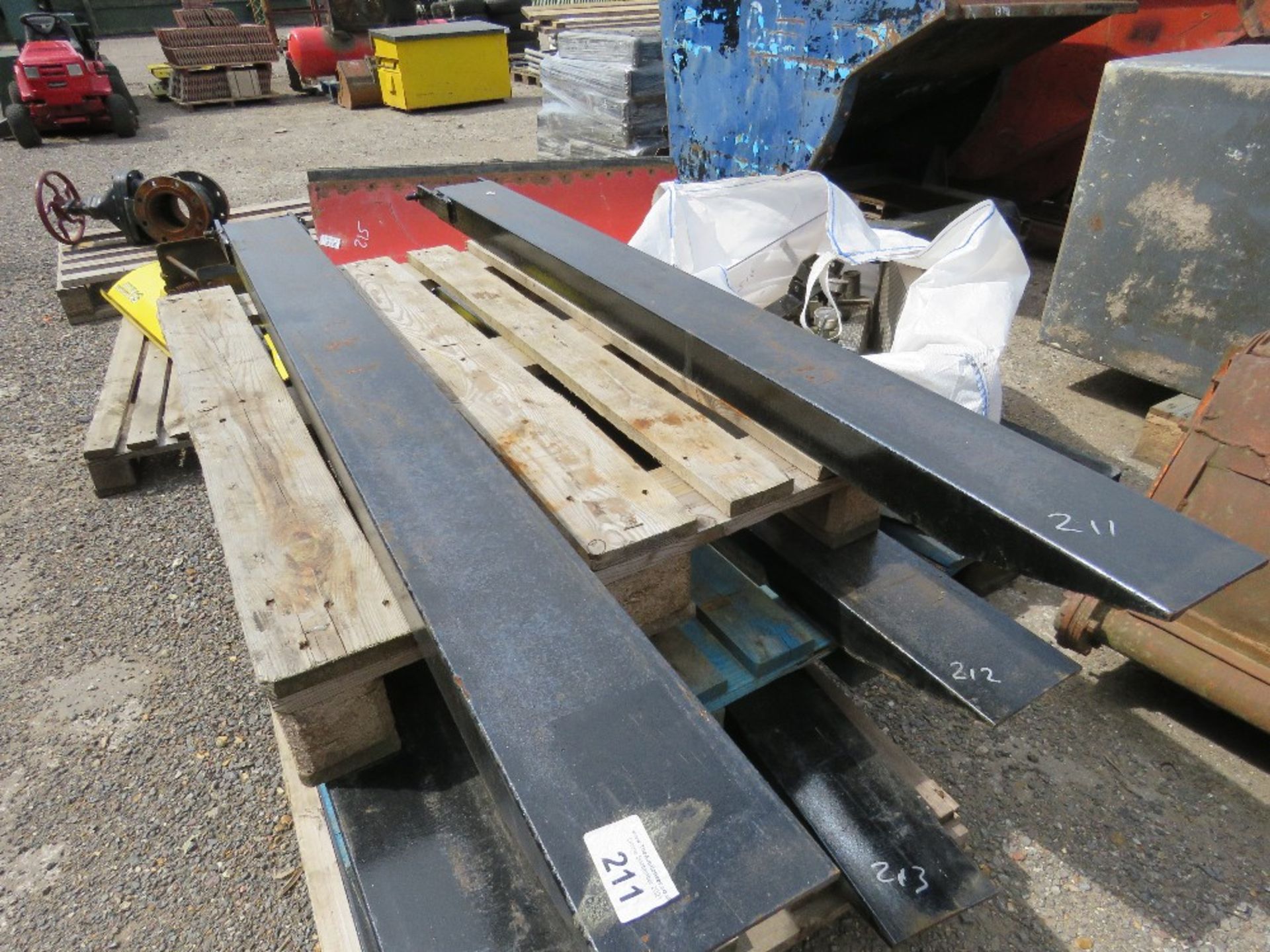 PAIR OF FORKLIFT EXTENSION TINES / SLEEVES.