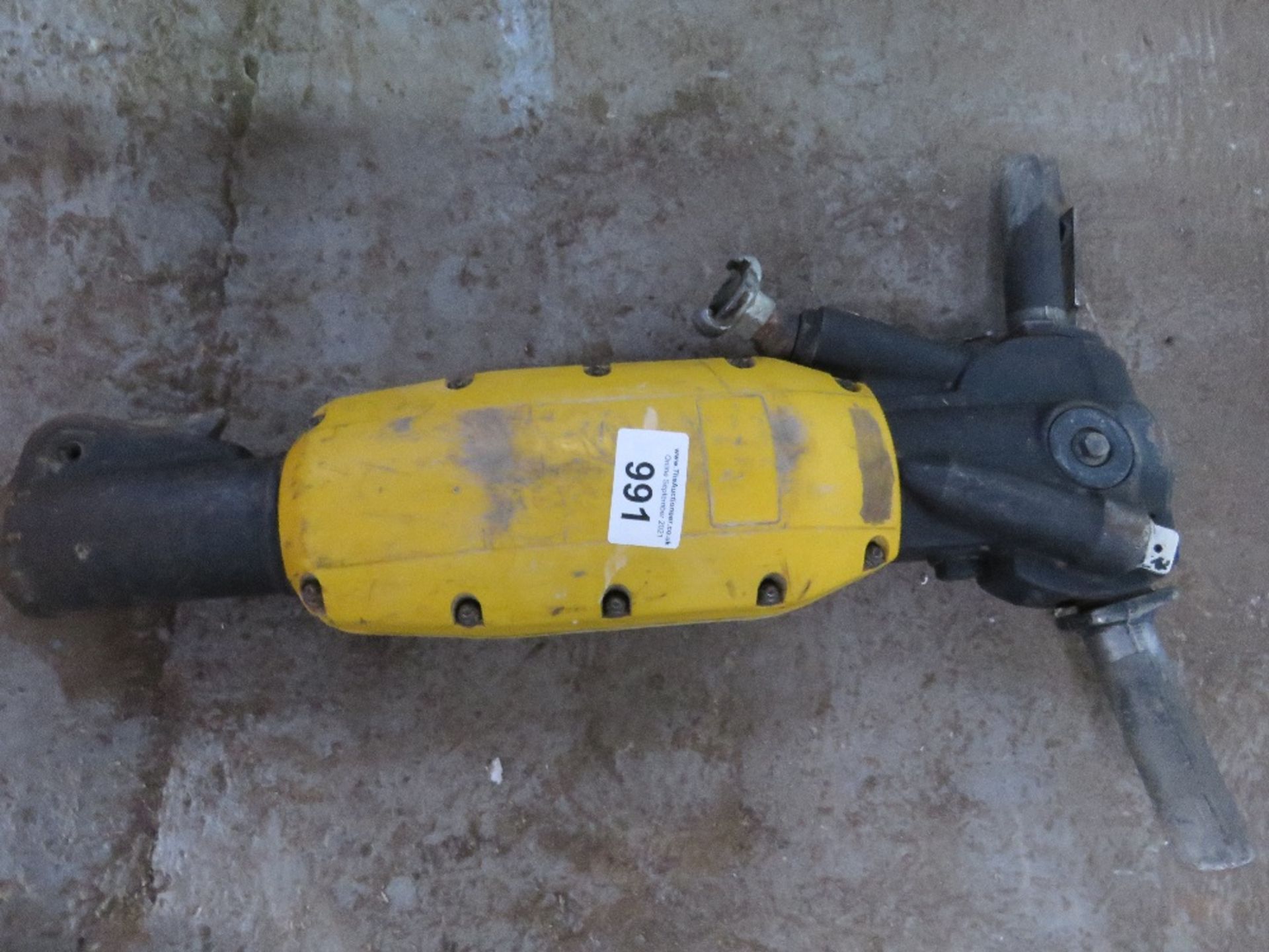 ATLAS COPCO ANTI VIBE AIR BREAKER, SURPLUS TO REQUIREMENTS, WORKING WHEN IT WAS PUT IN STORAGE. NO