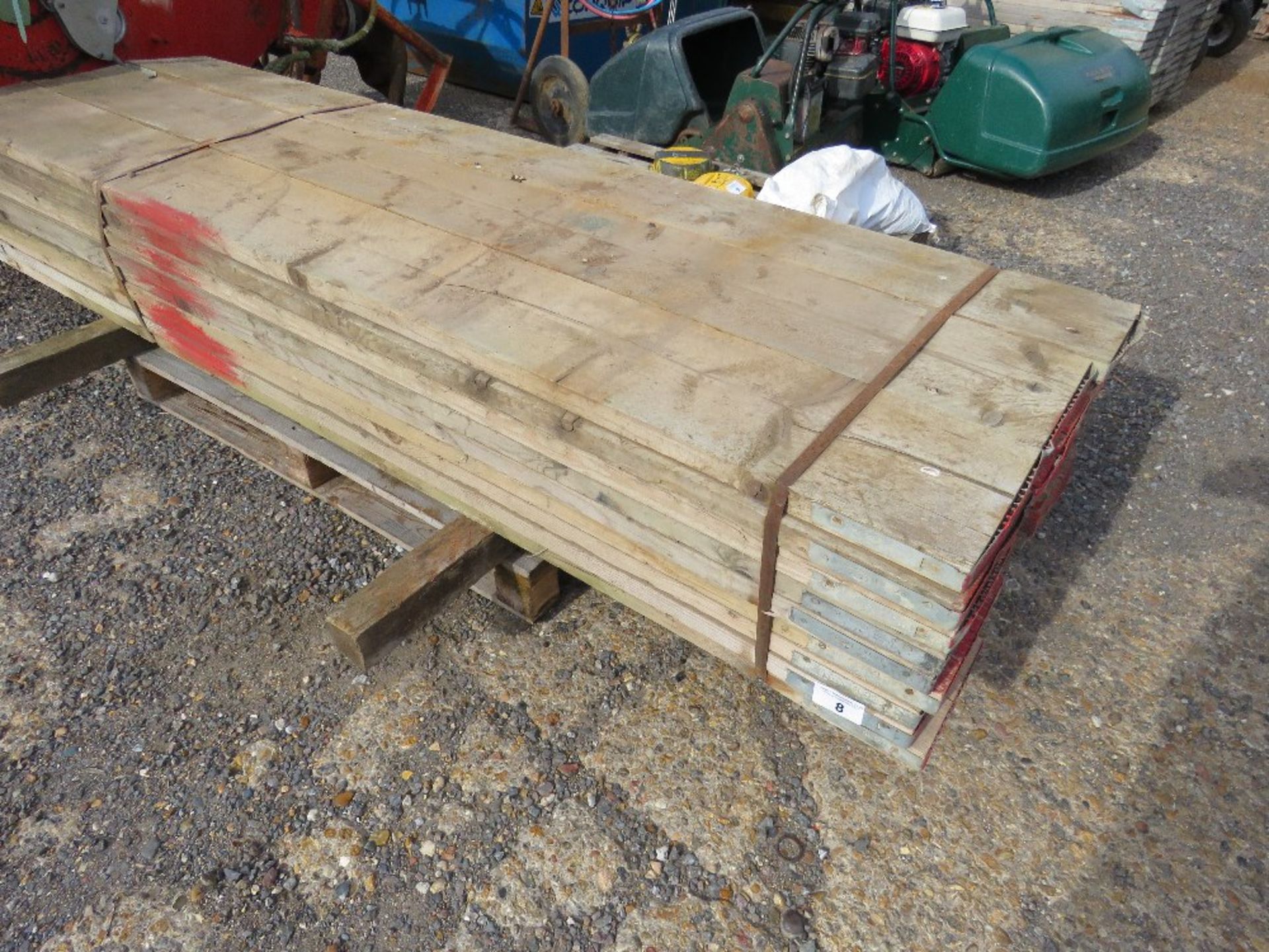 31NO PRE USED SCAFFOLD BOARDS @ 2.4M APPROX.