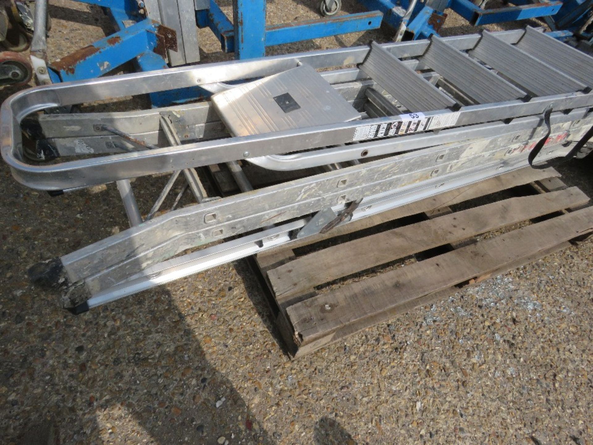 3 X ASSORTED ALUMINIUM STEP LADDERS/MULTI POSITION LADDERS. NO VAT ON HAMMER PRICE.