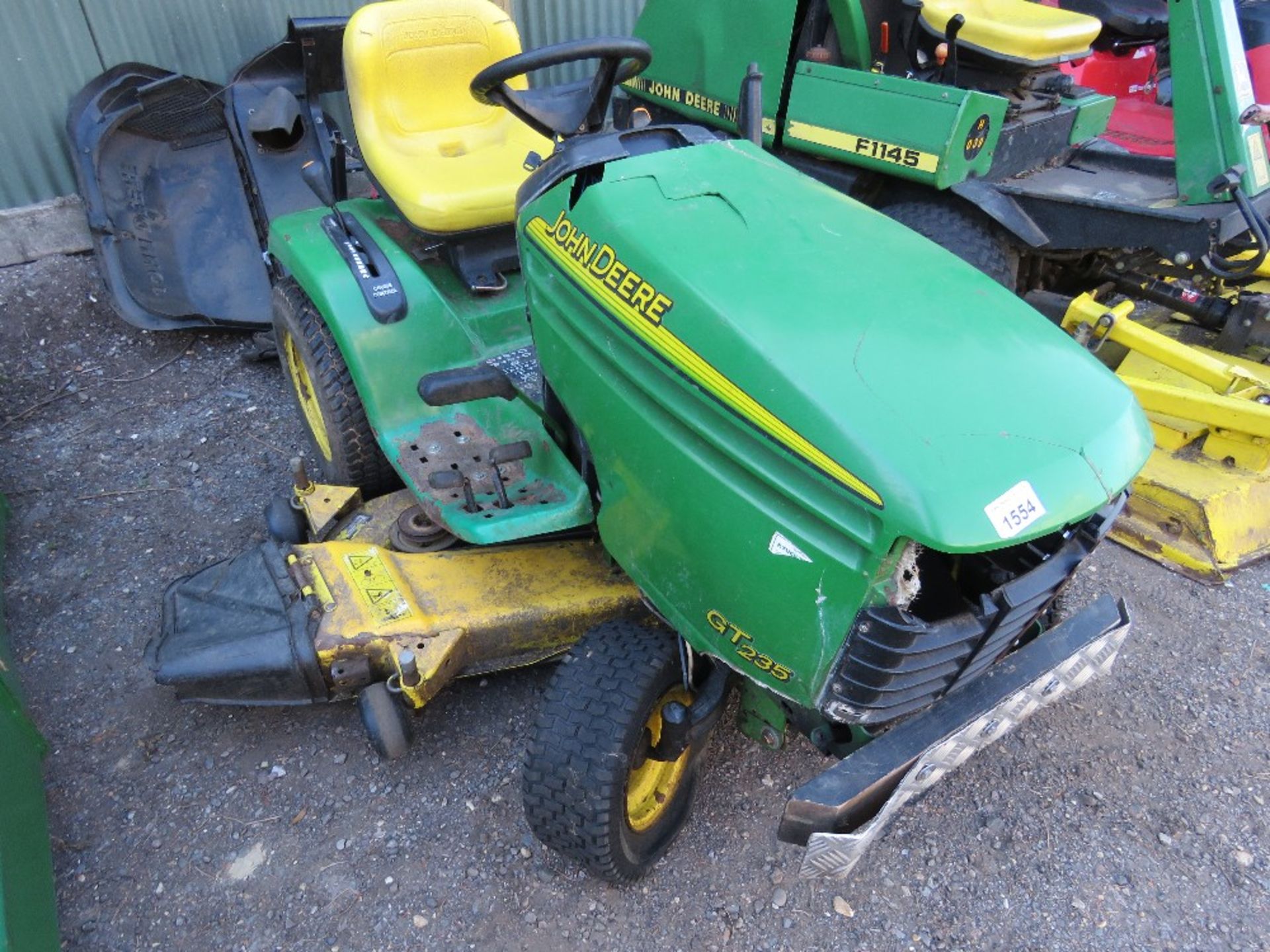 JOHN DEERE GT235 PETROL RIDE ON MOWER WITH REAR COLLECTOR, YEAR 2002 BUILD.