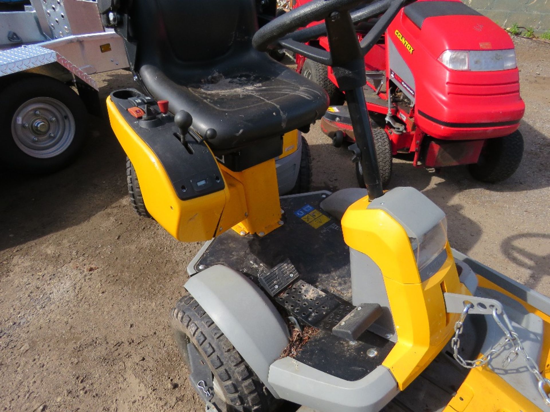 STIGA PARK PRO 21 4WD PETROL RIDE ON MOWER WITH COMBI PRO 125 OUTFRONT DECK. WHEN TESTED WAS SEEN T - Image 3 of 9