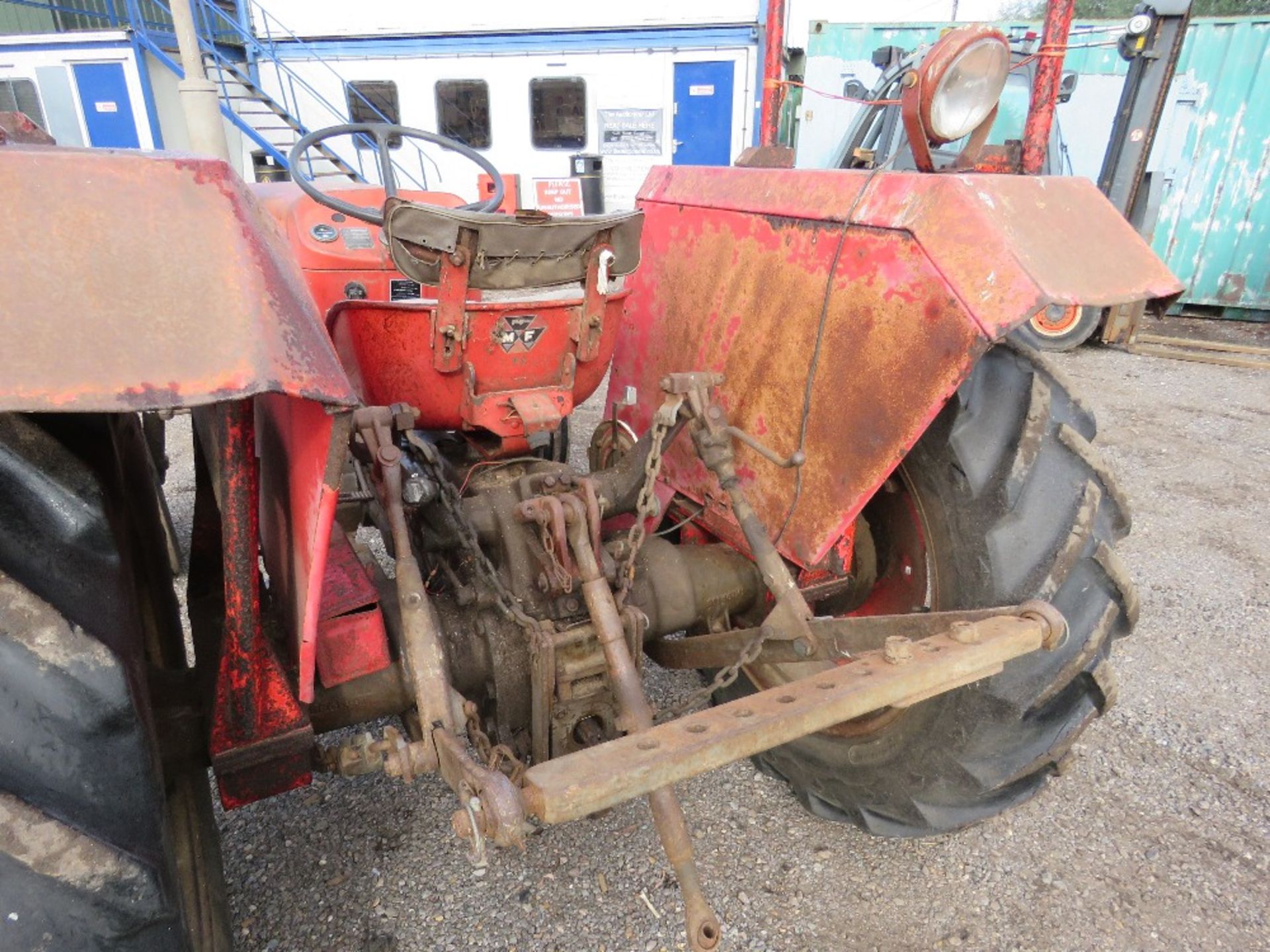 MASSEY FERGUSON 130 2WD TRACTOR . DIRECT FROM LOCAL HAY CONTRACTOR WHO IS RETIRING. - Image 6 of 13