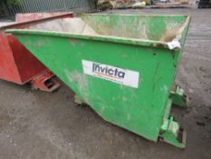 TELEHANDLER FORKLIFT MOUNTED SKIP.