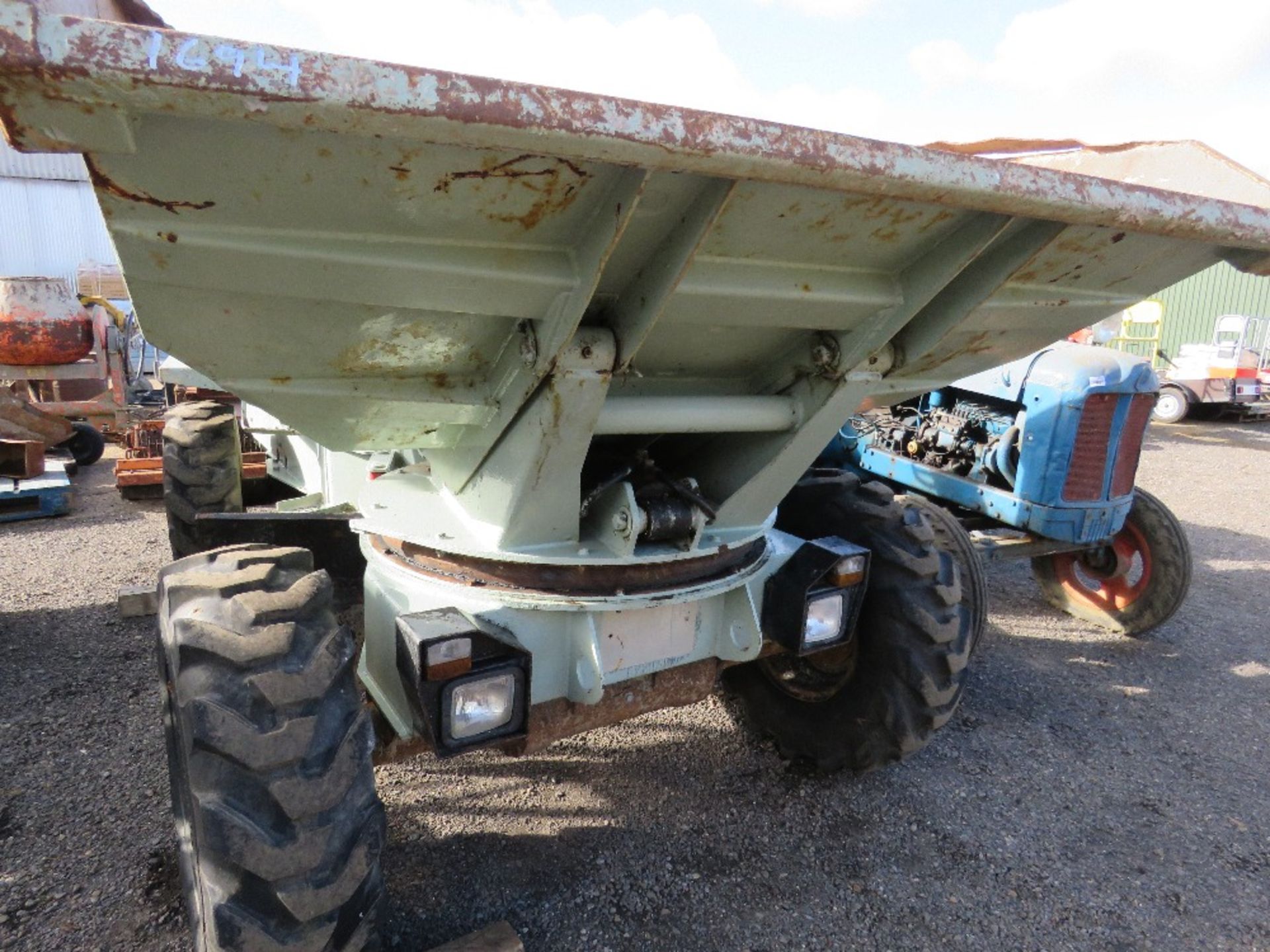 benford swivel skip 5 tonne dumper. when tested was seen to drive, steer, brake and tip. sn:SLBDN00E - Image 2 of 11