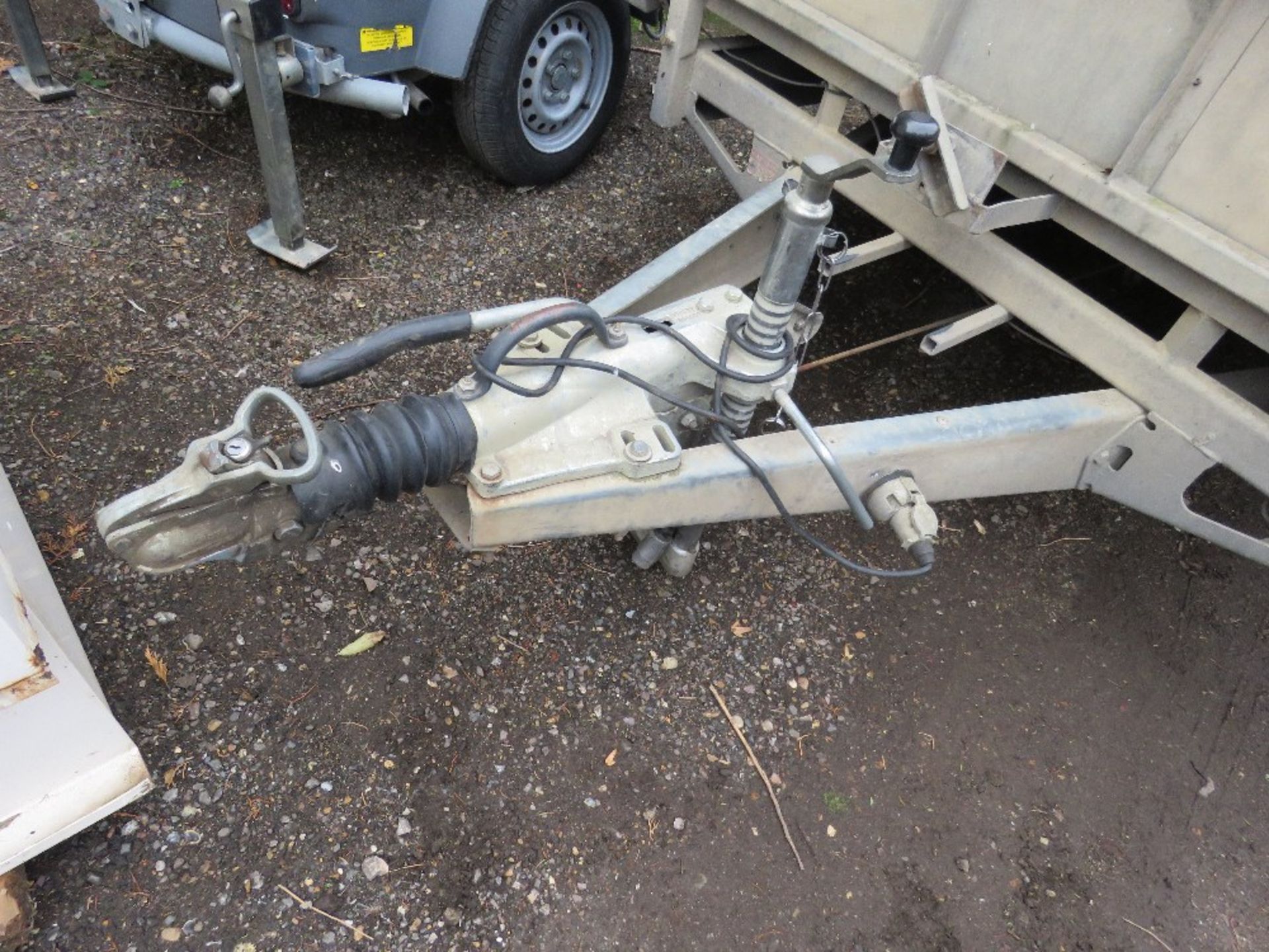 IFOR WILLIAMS LM126G DROP SIDE PLANT TRAILER. 12FT BODY. SN:SCK60000095065801. - Image 2 of 9