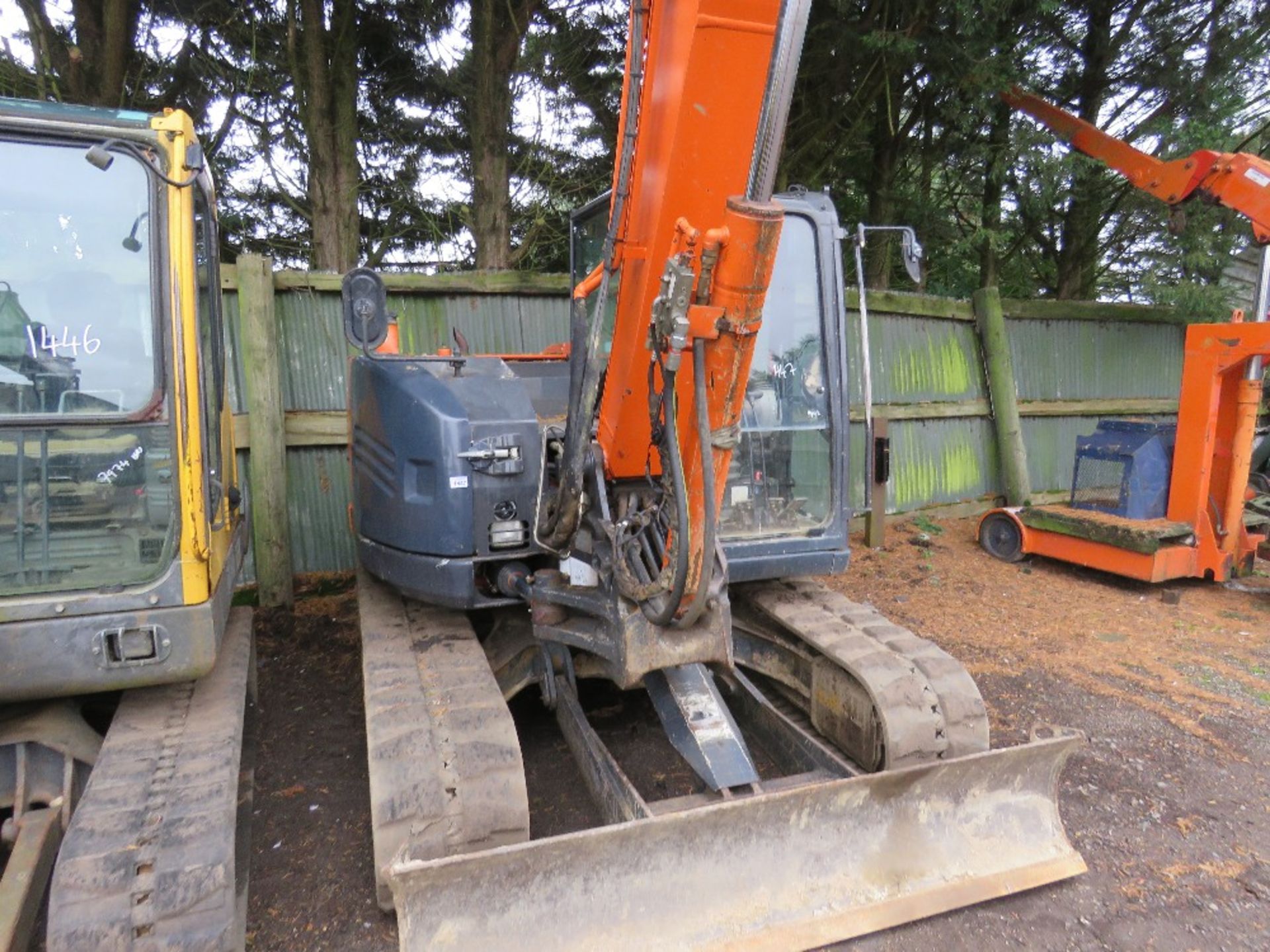 HITACHI ZX85USB-5A RUBBER TRACKED EXCAVATOR, YEAR 2014. COMES WITH ONE BUCKET AS SHOWN. QUICK HITC - Image 4 of 17