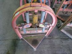 REDBAND HEAVY DUTY BLOCK SPLITTER.